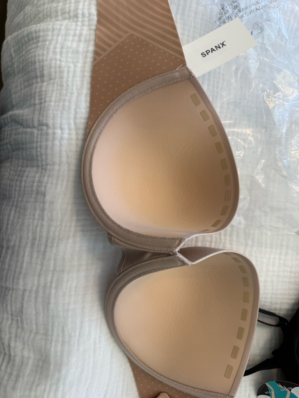 SKIMS Nude T-Shirt Bra